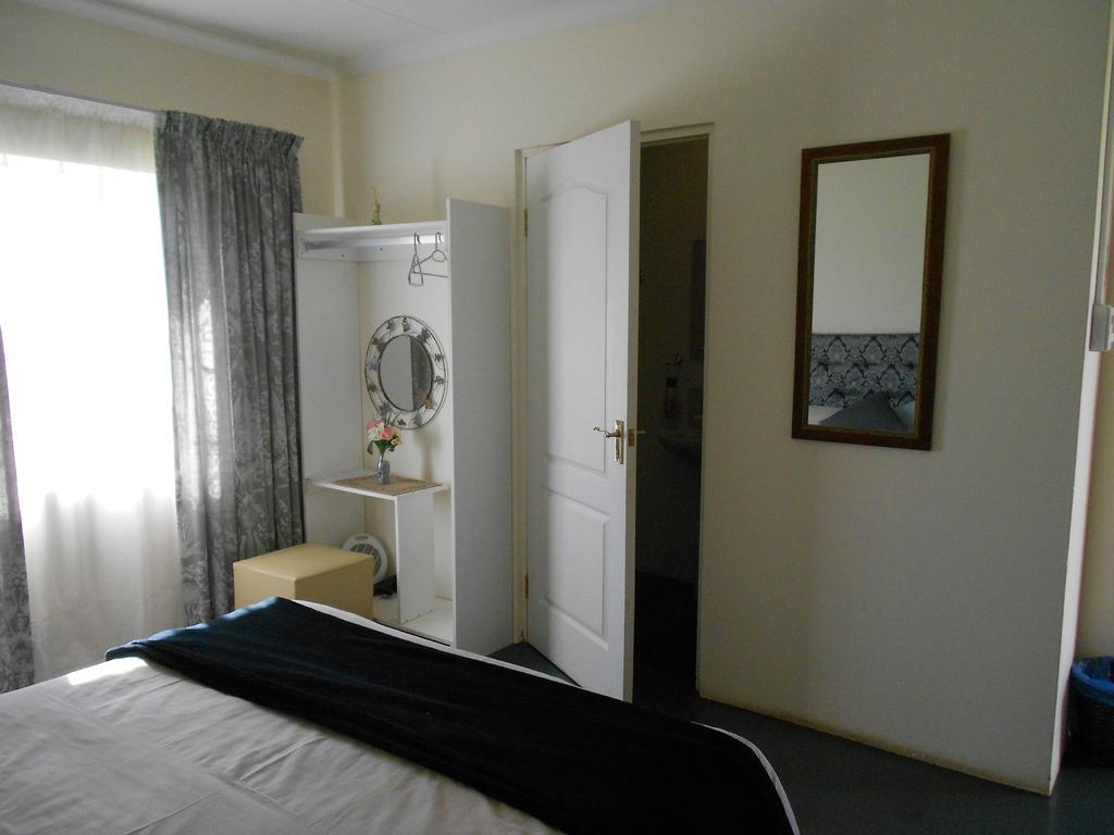 Hartley Manor Bed & Breakfast
